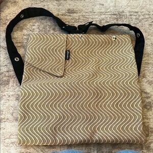 Carson Rogers CAROGI Convertible Triangle BAG Sling Backpack
